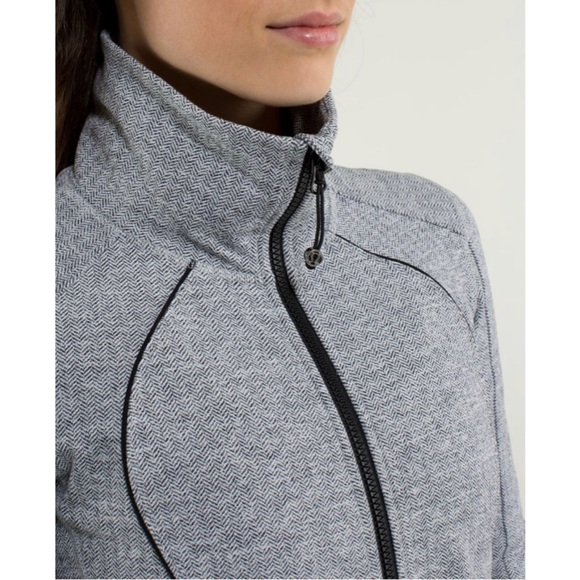 Lululemon Nice Asana Jacket in Herringbone - Picture 2 of 8